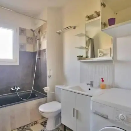 Spacieux 2 Pieces Proche De La Mer Hyper Centre Apartament Saint-Raphaël